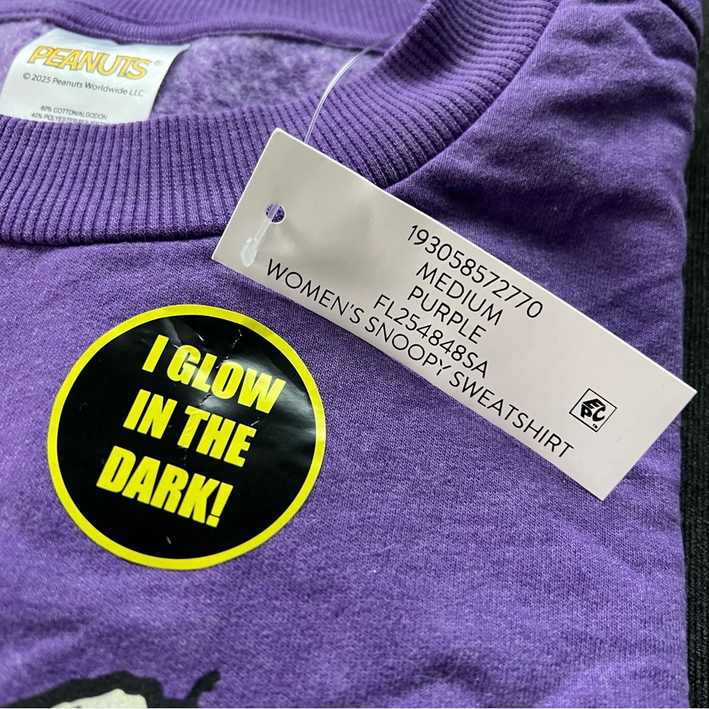 NWT Women's Character Halloween Sweatshirt - Picture 12 of 12